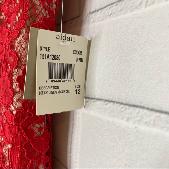 Aidan by Aidan Mattox red lace deep V cocktail dress - Picture 7 of 11